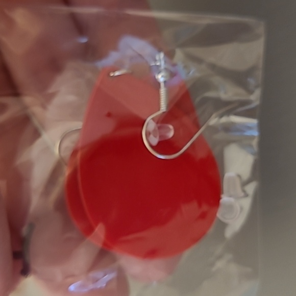 Teardrop Earrings 💖PICK TWO💖NIP fish hook style - Picture 8 of 8